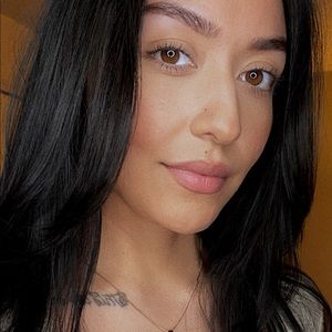 Meet your Posher, Angie